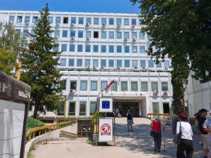 Zbog pritisaka uprave otkazan protest u znak podrške ispred Doma Zdravlja